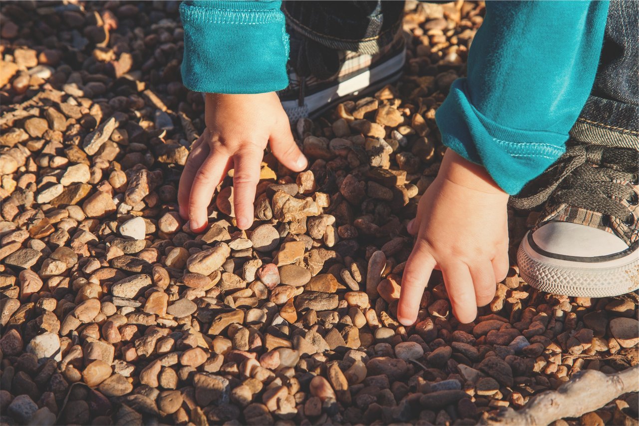 Childhood Trauma Child Touching Ground Childhood Trauma Child Touching Ground