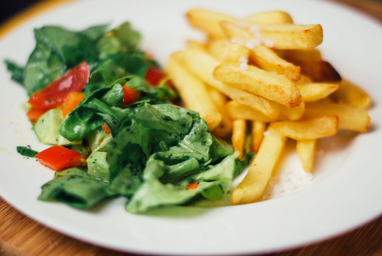 Combinar um alimento IG alto baixo pode ajudar a equilibrar os níveis de açúcar no sangue.