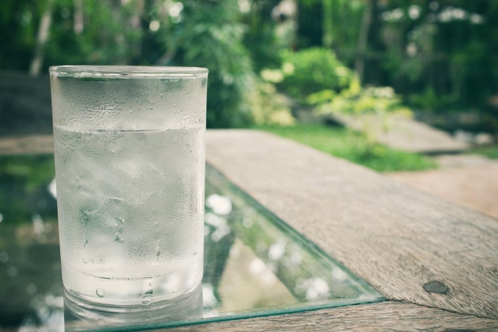 Свежая вода. Соленая вода напиток. Don't Drink Salt Water. 6 Best ways to stay hydrated without drinking tons of Water.