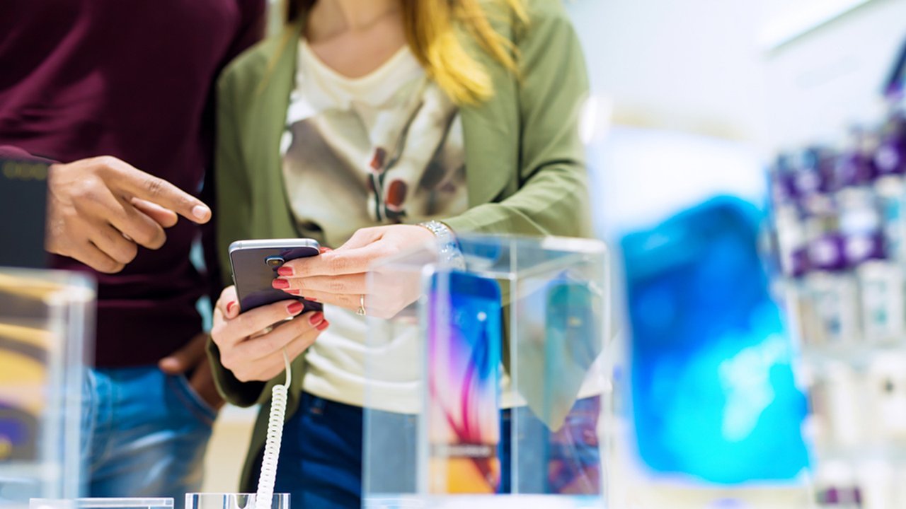 Personalize interactions in brick-and-mortar store Personalize interactions in brick-and-mortar store