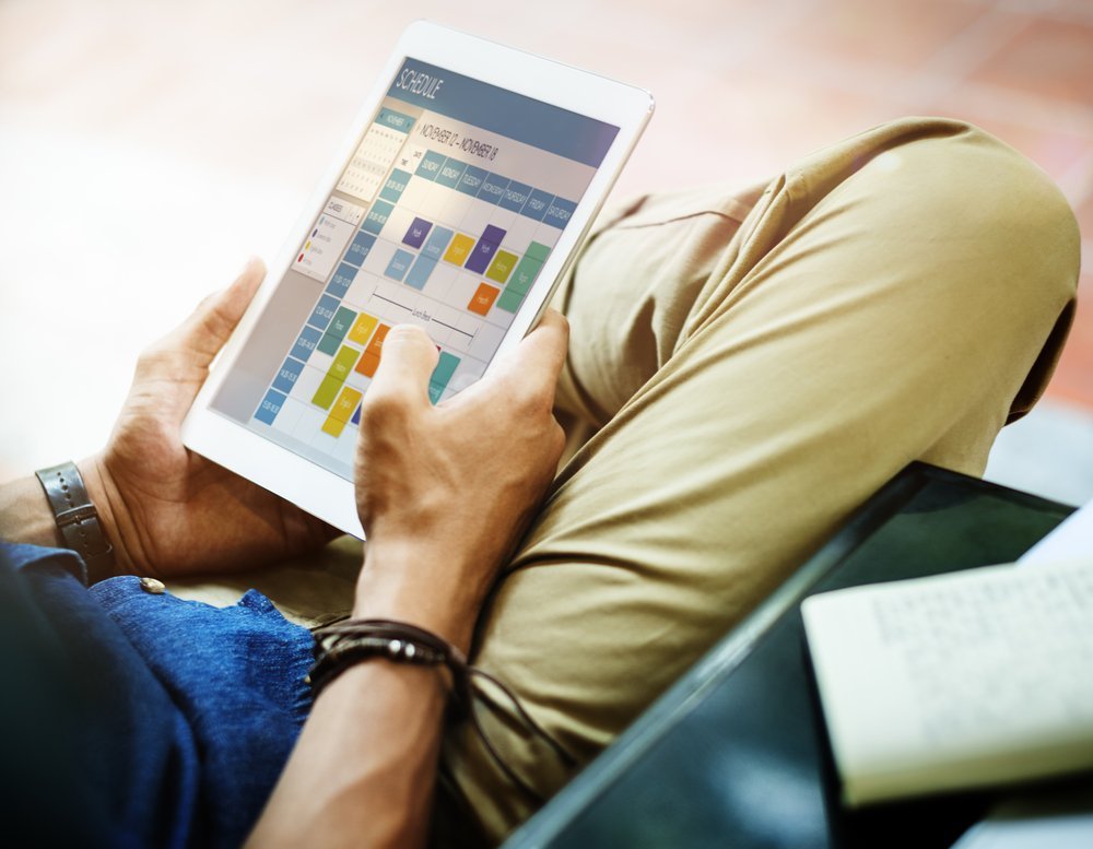 Using the right software to empower new employees Using the right software to empower new employees